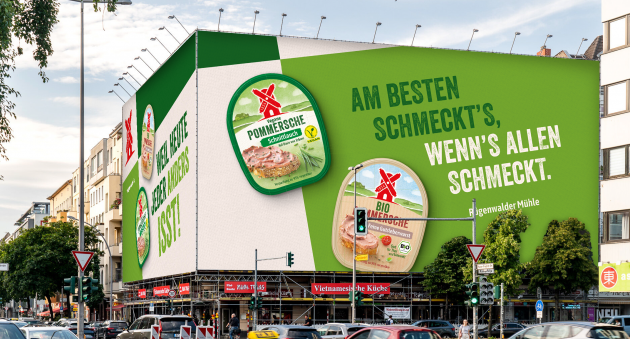 Rügenwalder mit überarbeiteter Brand Identity und neuem Claim - Die Kampagnenmotive werden unter anderem auf einem Rieseneck-Poster im Herzen Berlins zu sehen sein - Quelle: Rügenwalder Mühle